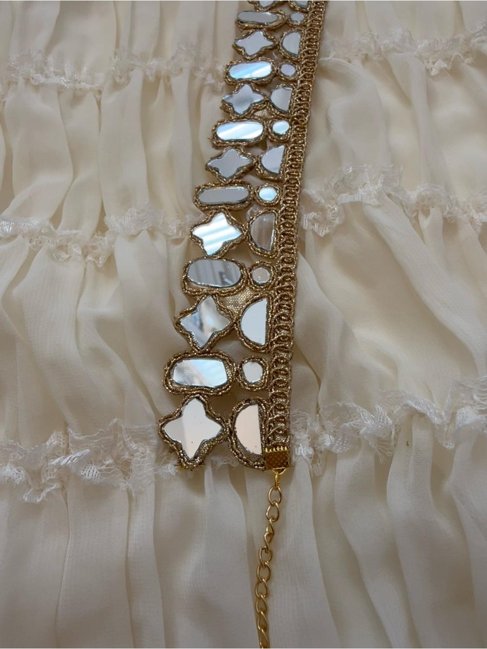 Gold Mirror-Detail Choker Necklace - Women Jewelry - Picture 3 of 5